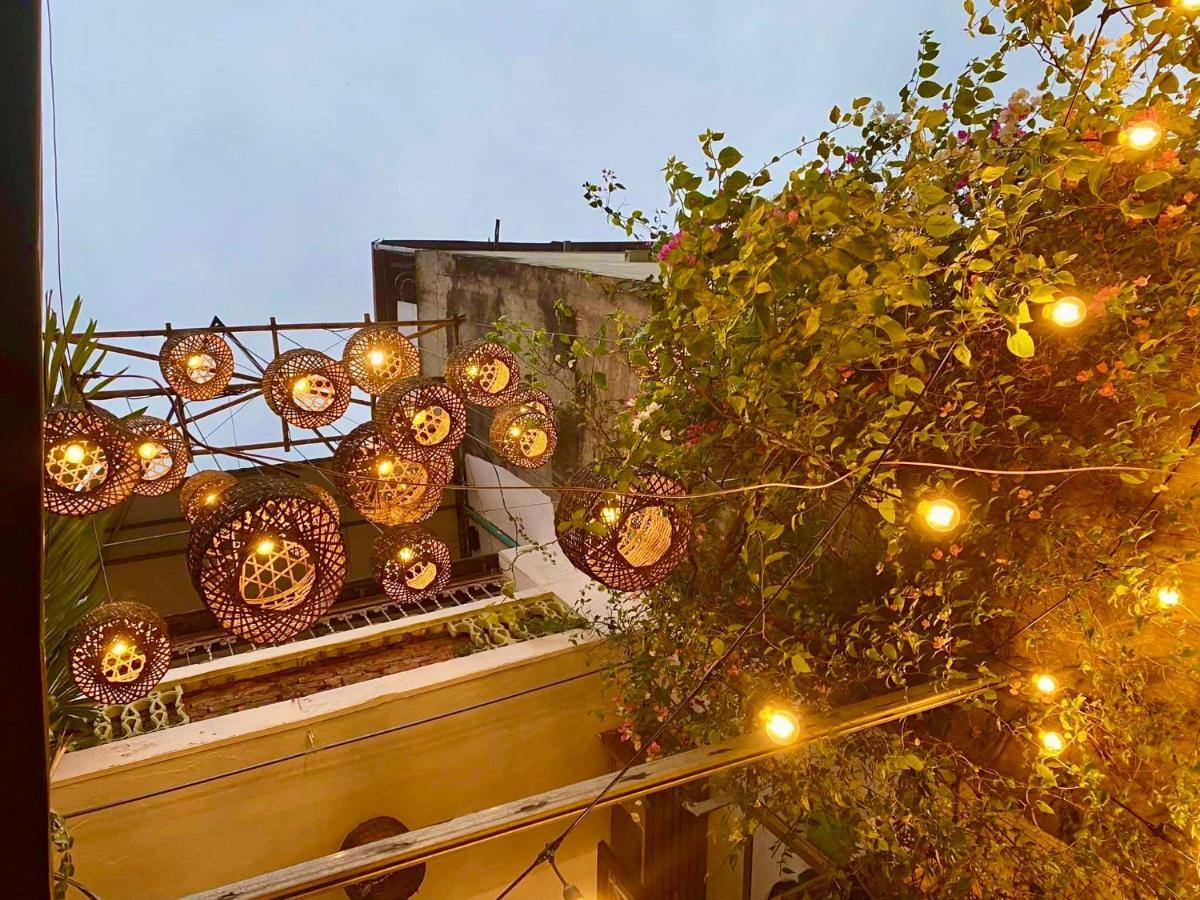 Chu Nhat Cafe & Homestay - 12 Ngo 41 Duong Lang - Co So 1 Hanoi Exterior foto