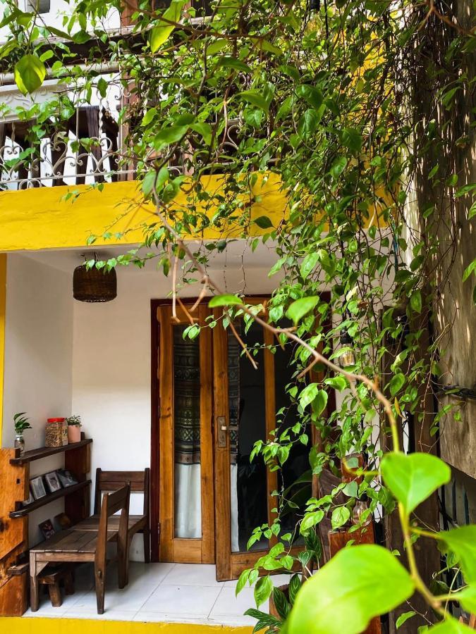 Chu Nhat Cafe & Homestay - 12 Ngo 41 Duong Lang - Co So 1 Hanoi Exterior foto