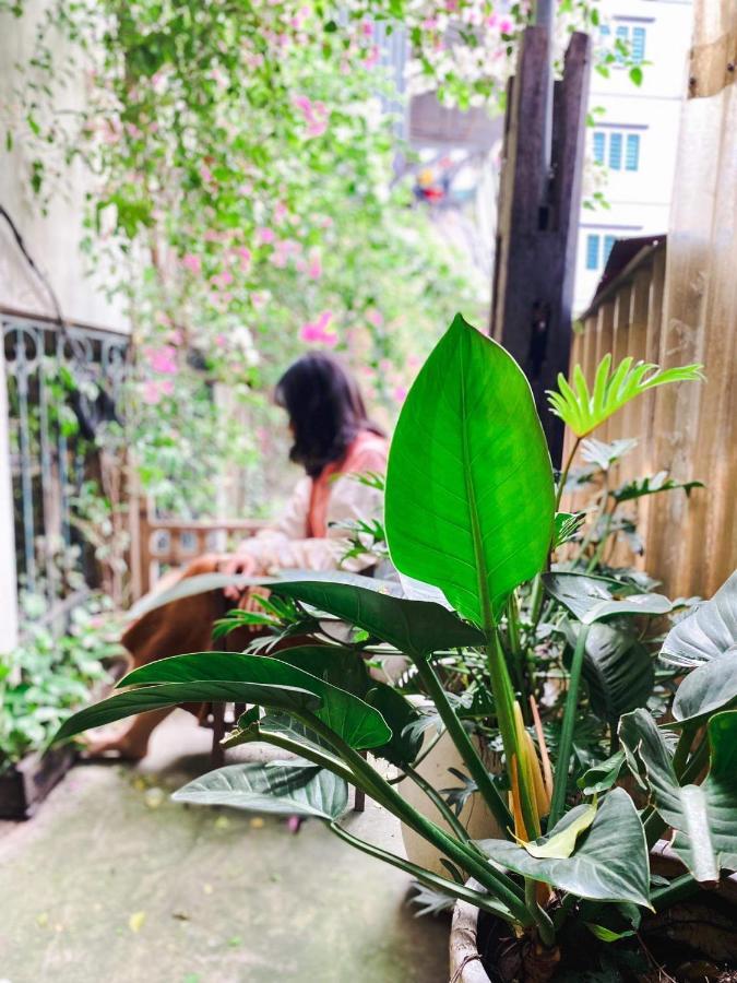 Chu Nhat Cafe & Homestay - 12 Ngo 41 Duong Lang - Co So 1 Hanoi Exterior foto