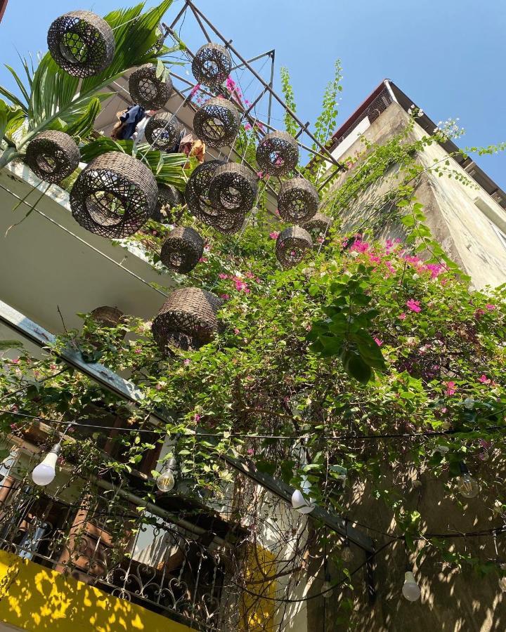 Chu Nhat Cafe & Homestay - 12 Ngo 41 Duong Lang - Co So 1 Hanoi Exterior foto